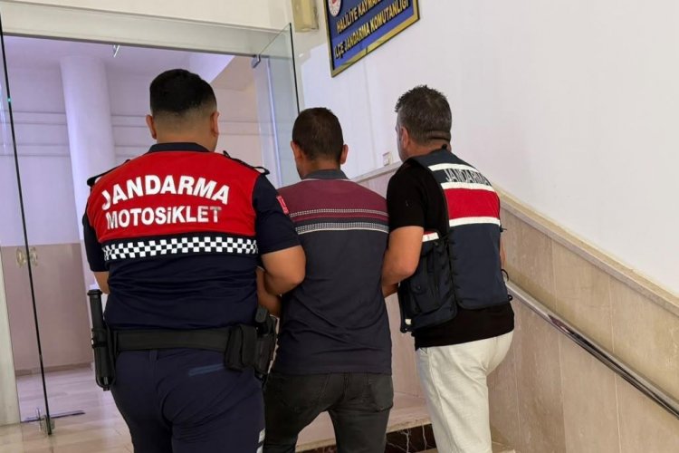 Şanlıurfa’da Kendisini Kamu Görevlisi Olarak Tanıtan Dolandırıcı Yakalandı