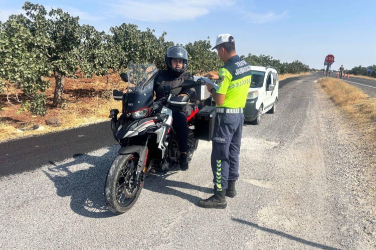 Jandarmadan Motosiklet Sürücülerine Sıkı Denetim: 476 Araç Kontrol Edildi